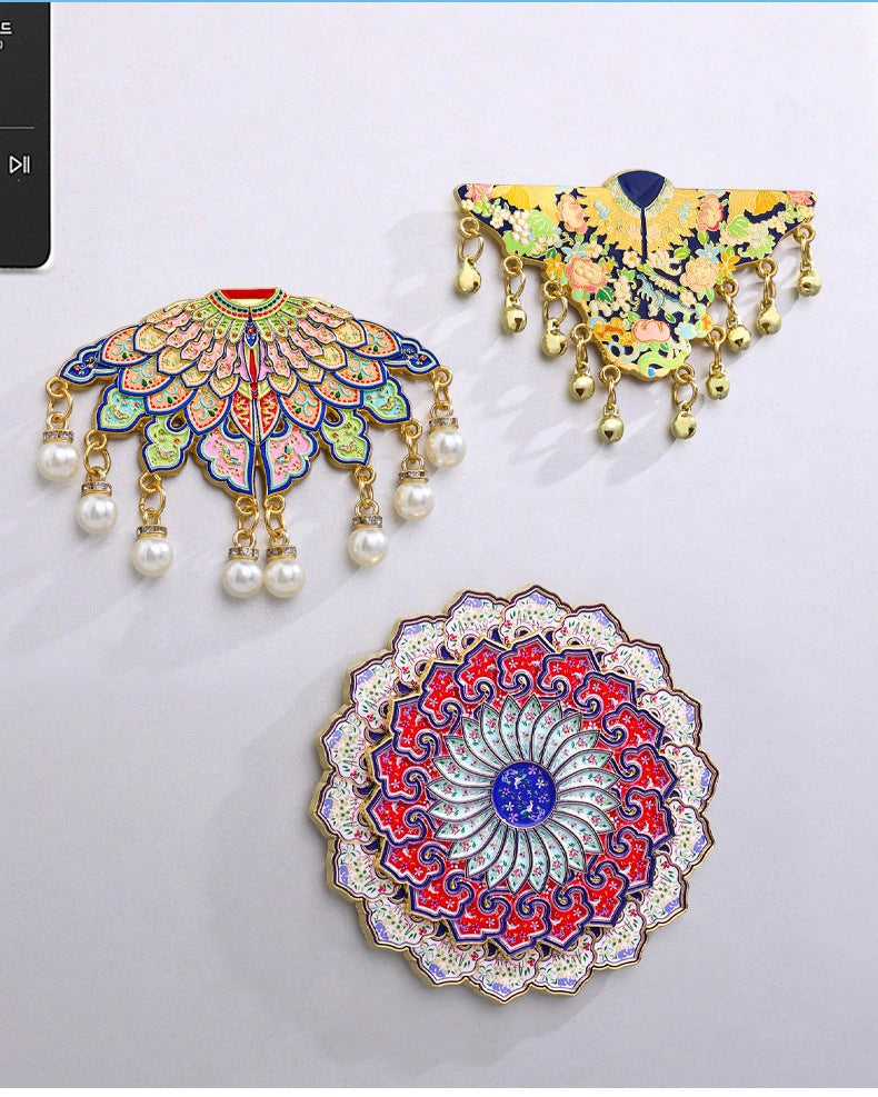 Eastern Aura Cloud Shoulder Heritage Art Magnet — product detail image 46