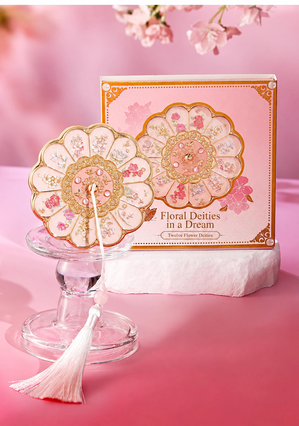 Eastern Aura Forbidden City Relief Hand Mirror — product detail image 18