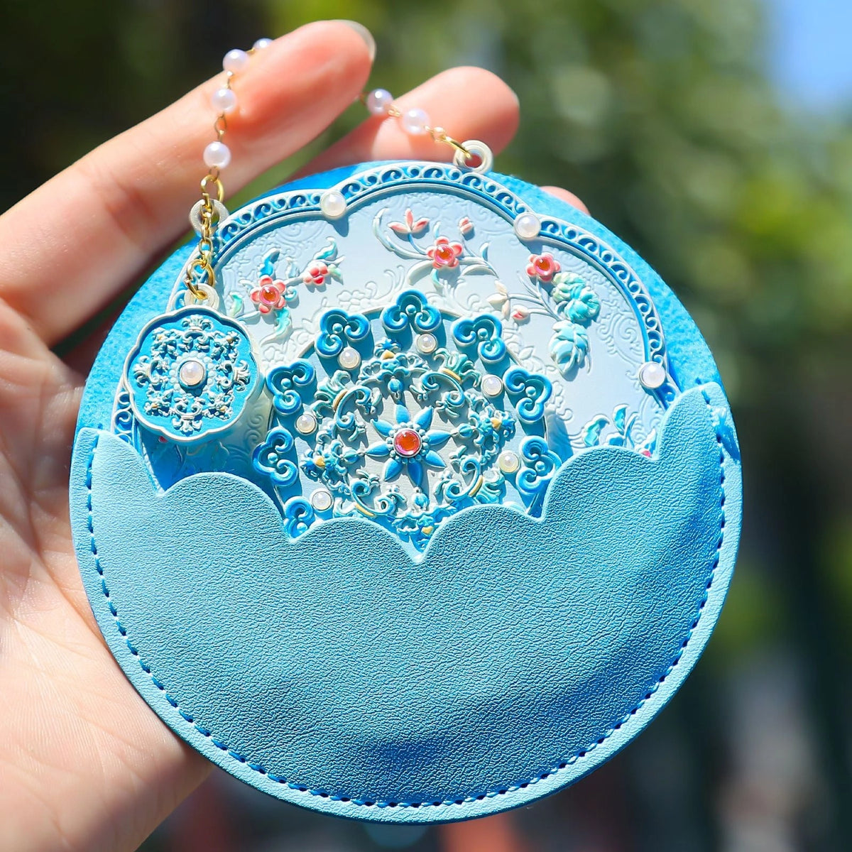 Eastern Aura Beijing Heritage Handle Mirror — product detail image 4