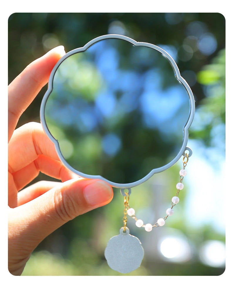 Eastern Aura Beijing Heritage Handle Mirror — product detail image 18