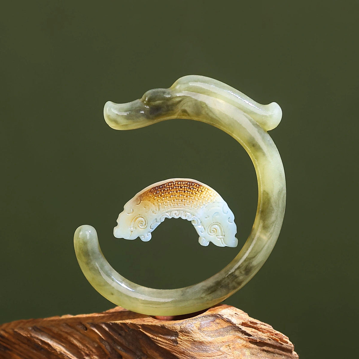 Eastern Aura Antique Relic Resin Art Magnet — product detail image 4