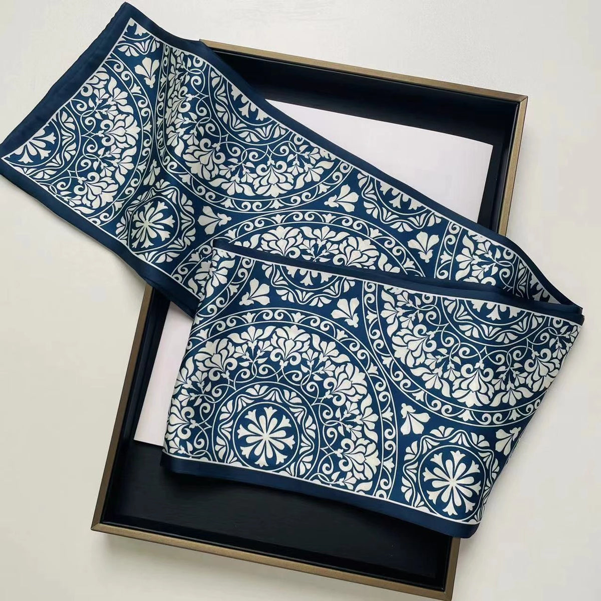 Eastern Aura Silk-Feel Ribbon Scarf — product detail image 11