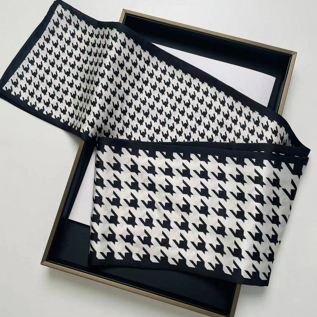 Eastern Aura Silk-Feel Ribbon Scarf — product detail image 14